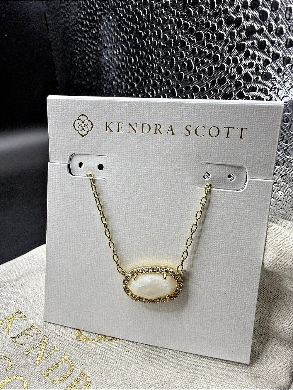 Kendra Scott Elisa Gold Short Pendant Necklace Gold & White Pendant